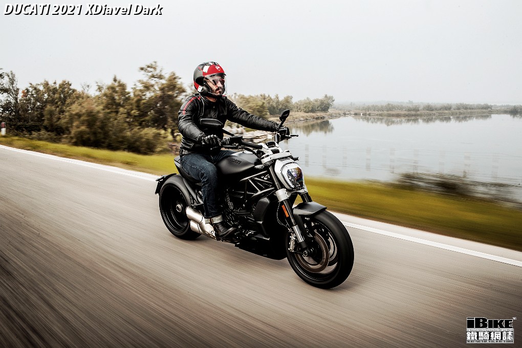 Xdiavel sales dark 2021